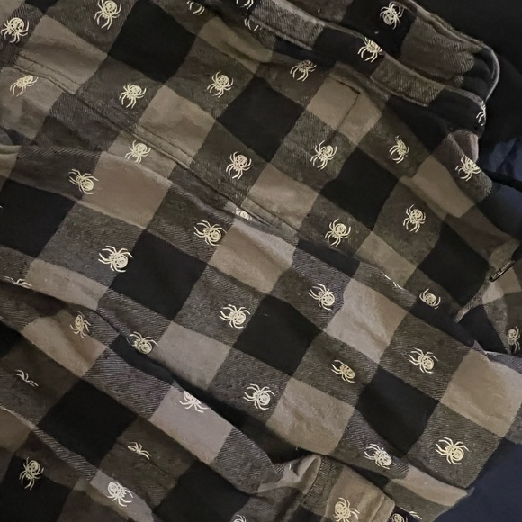 Lurking Class by Sketchy Tank Spider Black Crop Hooded Flannel Shirt - Picture 4 of 5